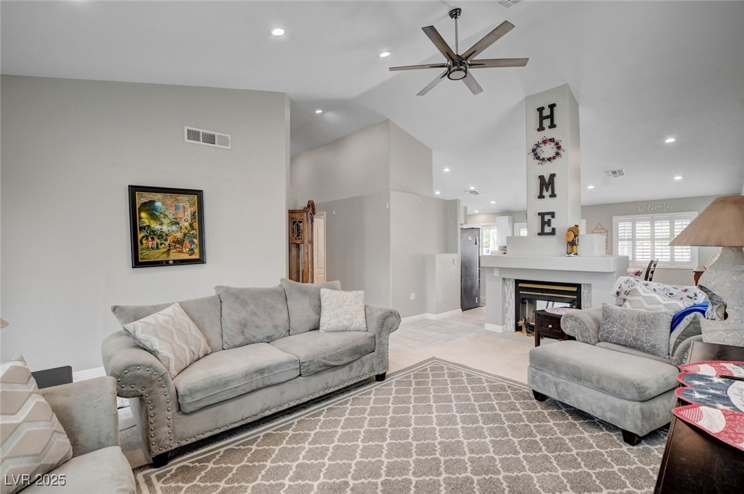 209 Tamarack Drive, Henderson, Nevada image 7