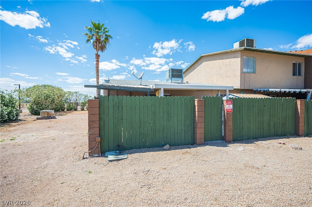 209 E Van Wagenen Street