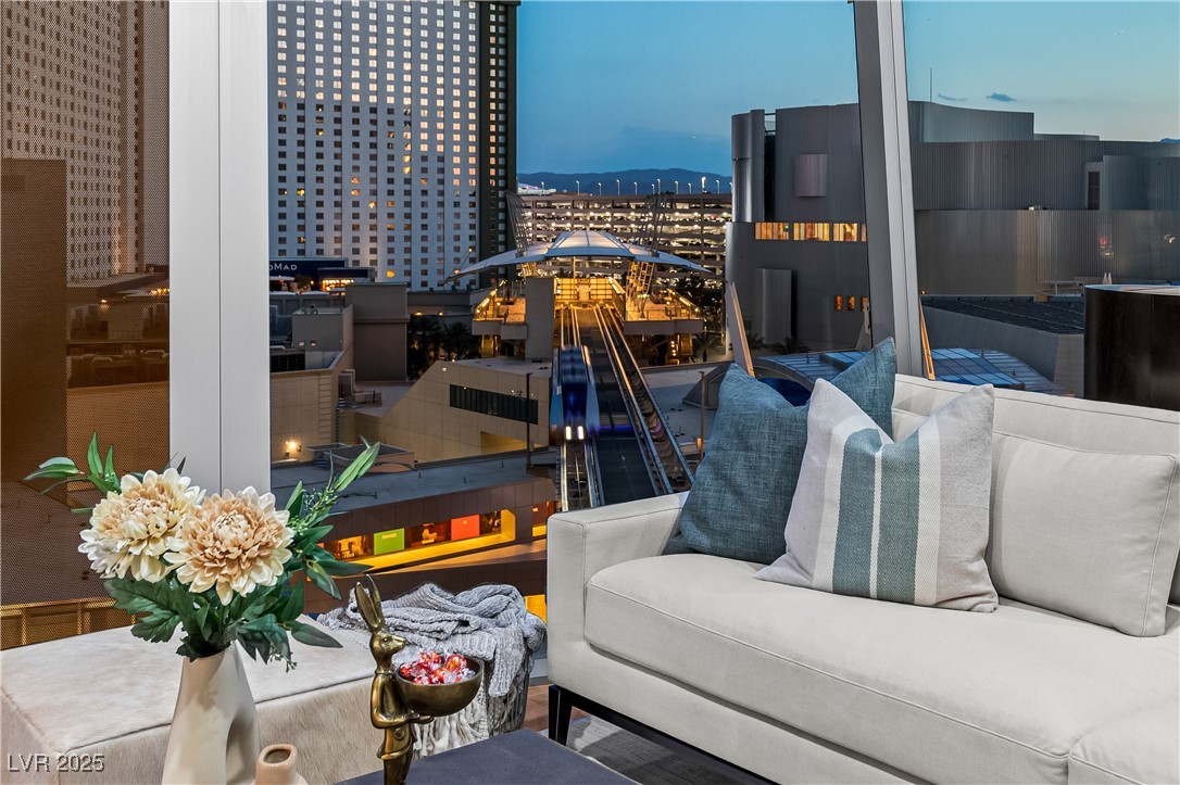 3726 Las Vegas Boulevard 606