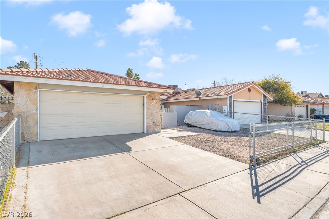 1824 Yellow Rose Street