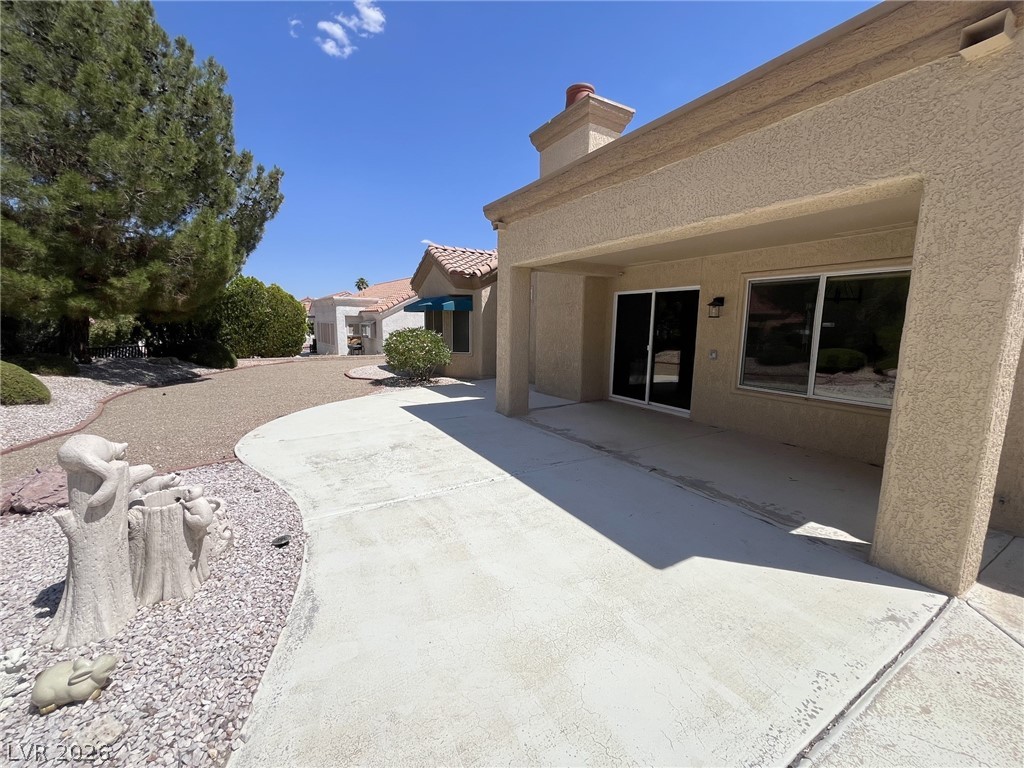 8912 Meadowood Drive