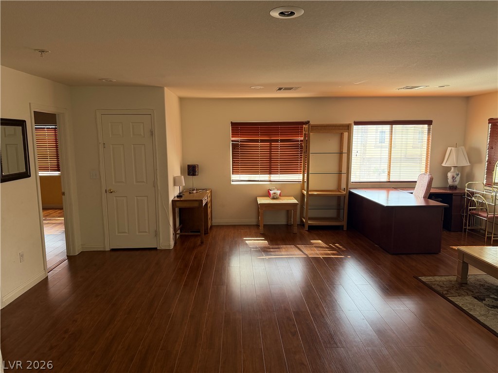 178 Flying Hills Avenue