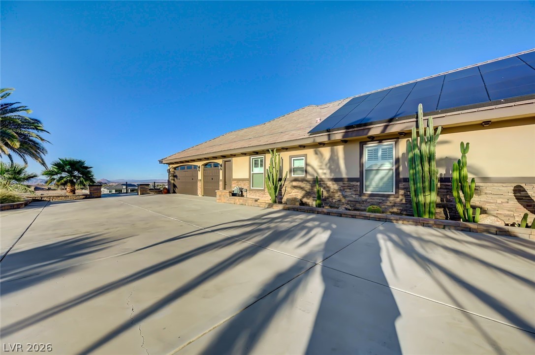 1206 Peach Bluff Court