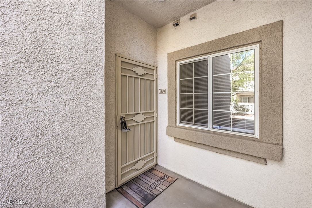 1688 Normandy Way, Henderson, Nevada image 3