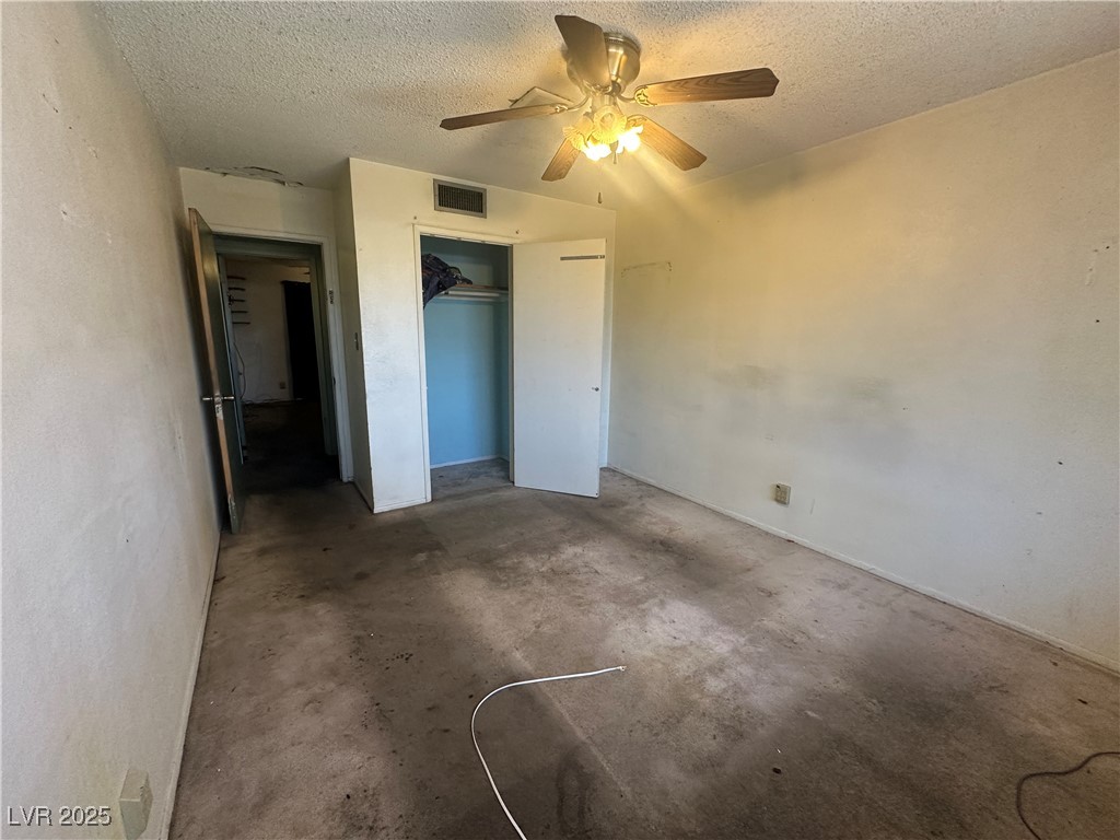 Las Vegas, Nevada 89107, United States, 4 Bedrooms Bedrooms, ,2 BathroomsBathrooms,Residential,Pending,94437