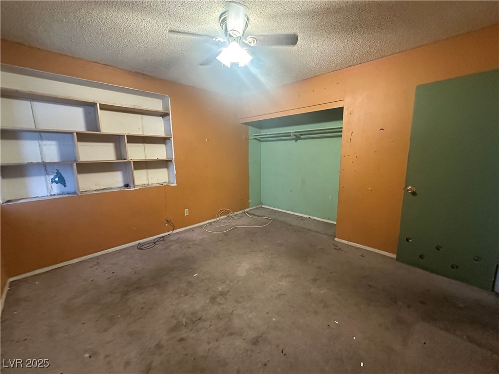 Las Vegas, Nevada 89107, United States, 4 Bedrooms Bedrooms, ,2 BathroomsBathrooms,Residential,Pending,94437