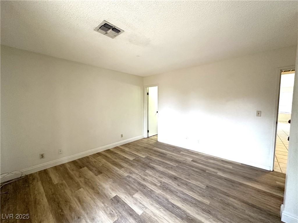 Henderson, Nevada 89014, United States, 3 Bedrooms Bedrooms, ,2 BathroomsBathrooms,Residential,Active,220334