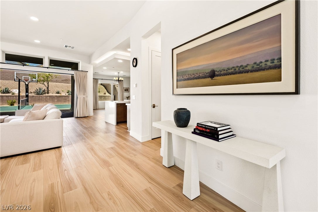 413 Vista Sunset Avenue