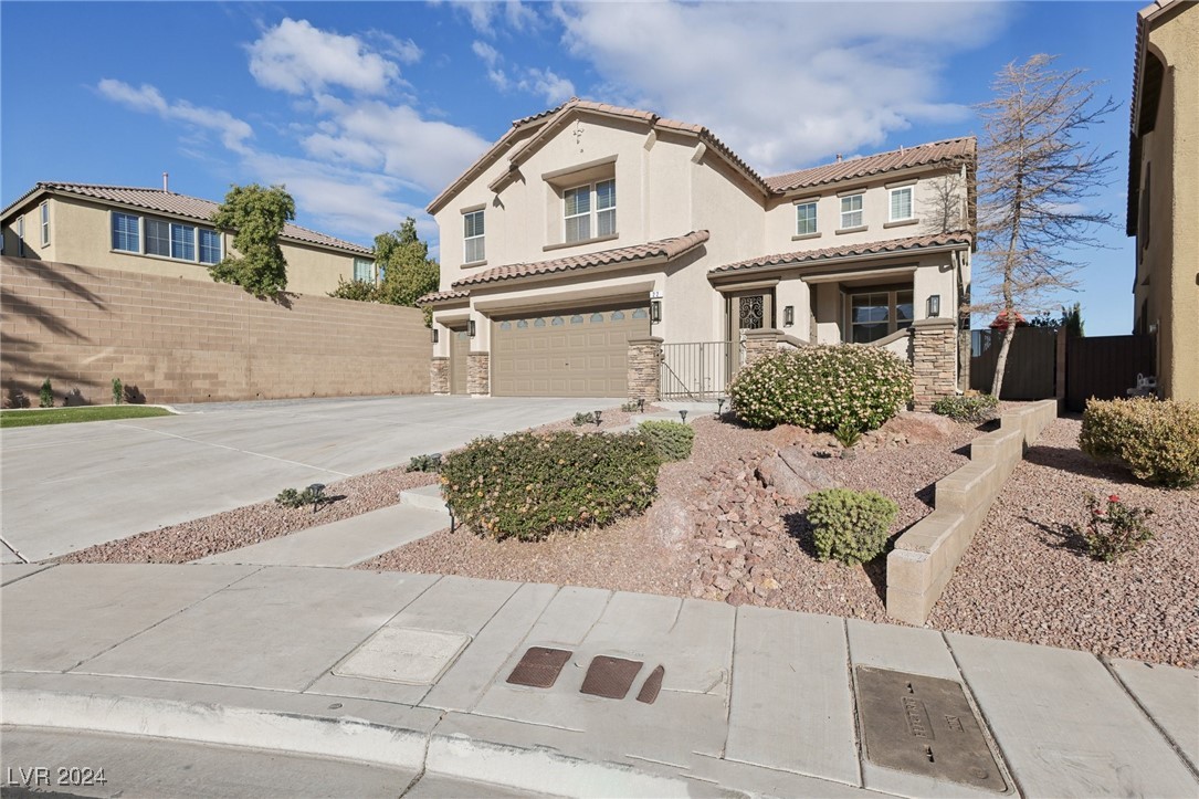 22 Tuber Rose Court, Henderson, Nevada image 2