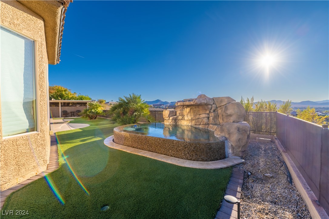 2491 Hardin Ridge Drive, Henderson, Nevada image 35