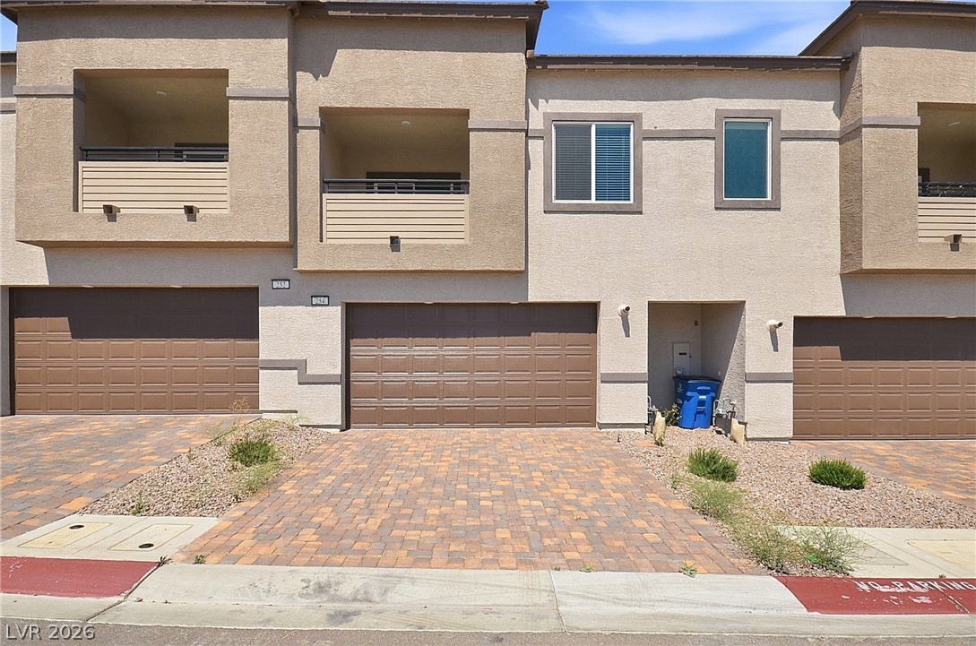 254 Walsh Peak Avenue