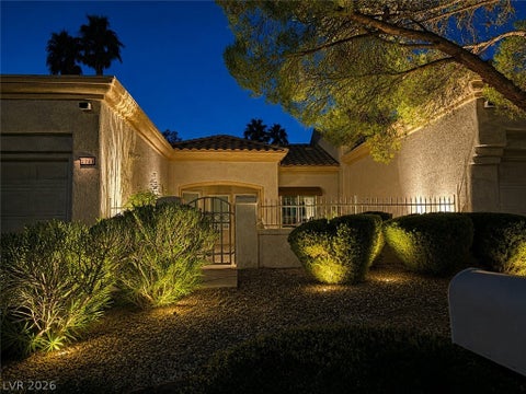 Townhouse For Sale - 2709 Copper Mesa Drive<br/> Las Vegas, NV 89134