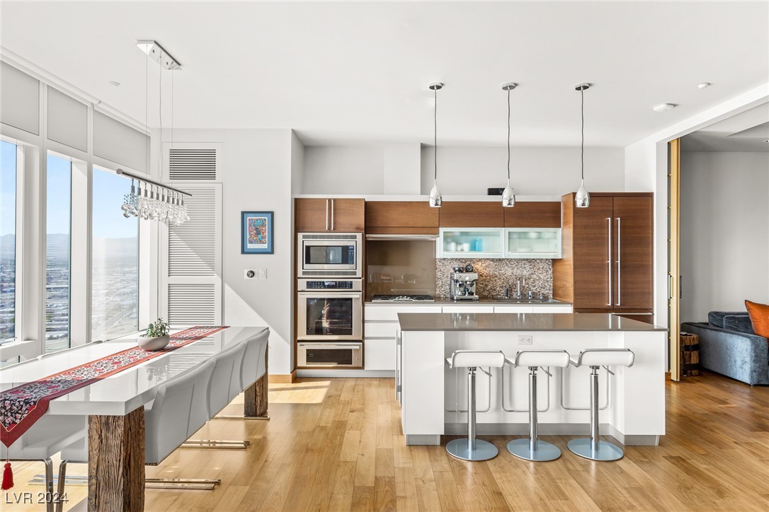 Las Vegas, Nevada 89158, United States, 1 Bedroom Bedrooms, ,2 BathroomsBathrooms,Residential,Active,41456