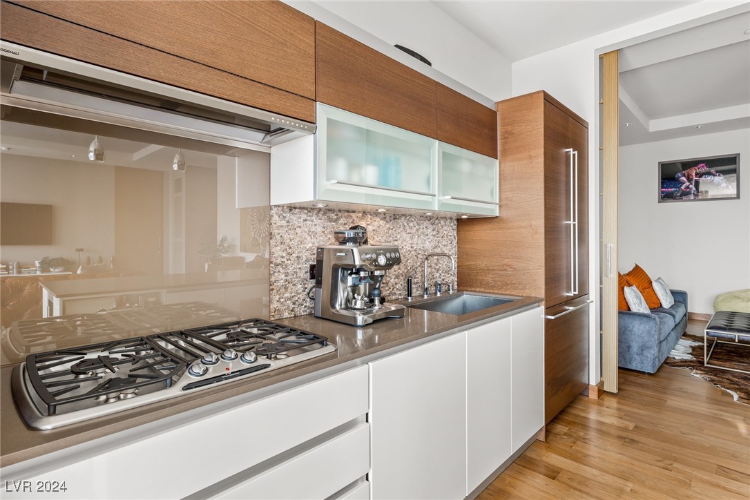 Las Vegas, Nevada 89158, United States, 1 Bedroom Bedrooms, ,2 BathroomsBathrooms,Residential,Active,41456