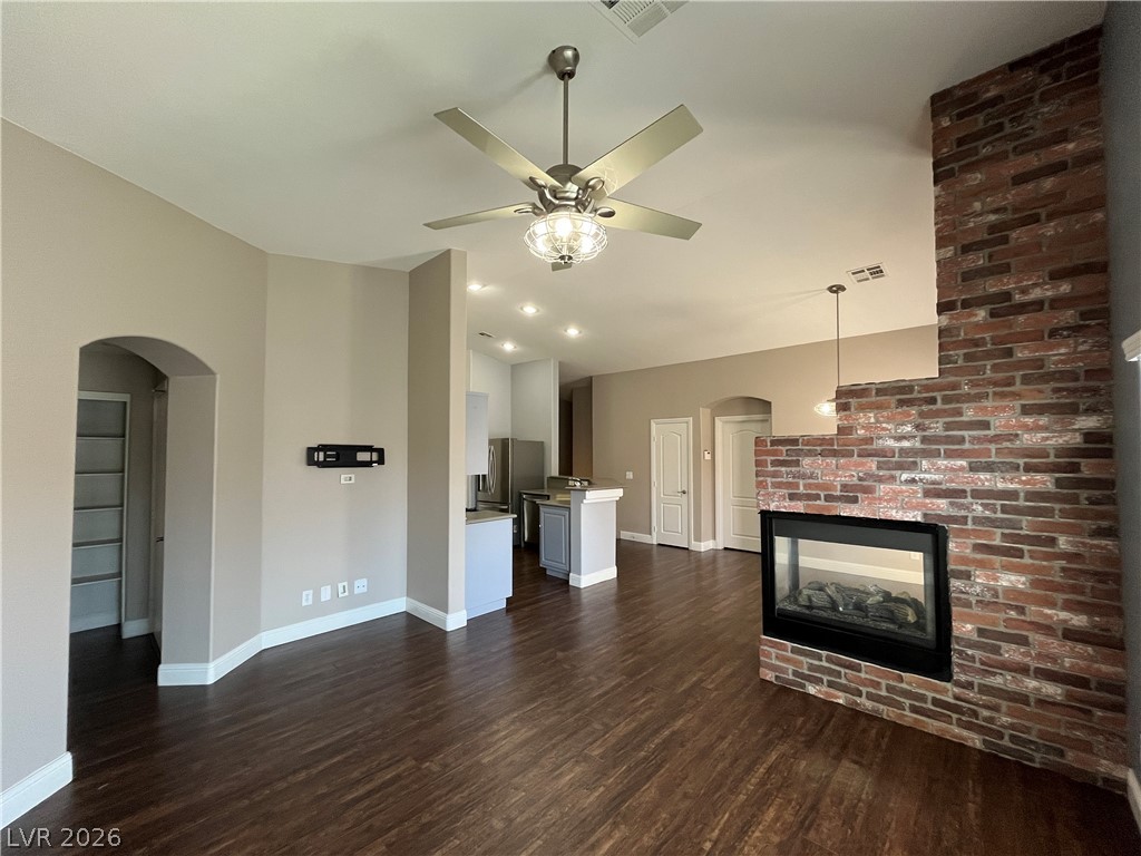 8784 Traveling Breeze Avenue 101