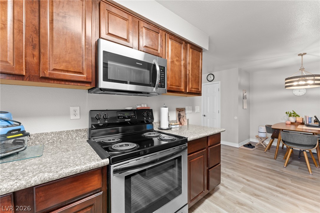 専用出品 89103, NV Homes for Sale & Real Estate | Realtor.com®