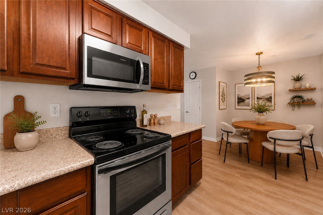 4941 River Glen Drive 10