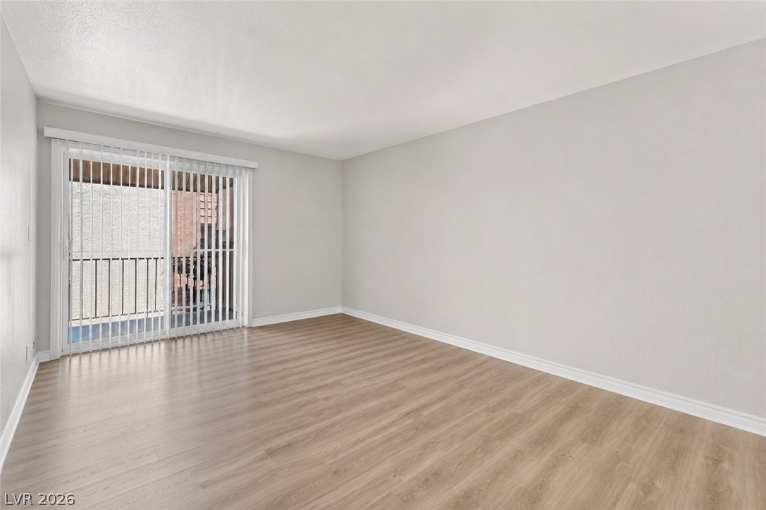4941 River Glen Drive 10