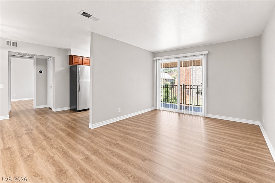 4941 River Glen Drive 10