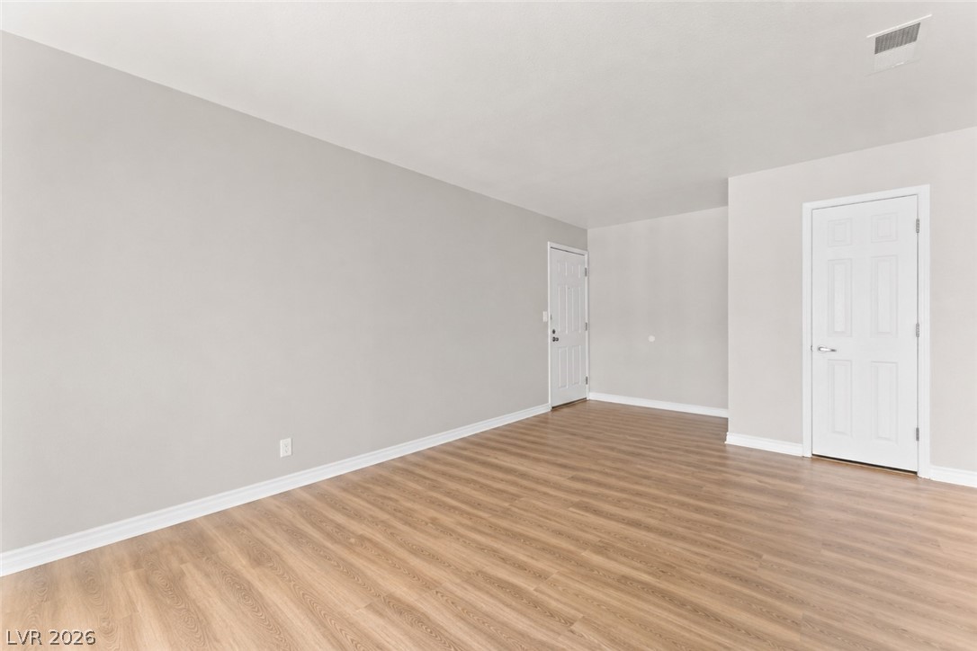 4941 River Glen Drive 10