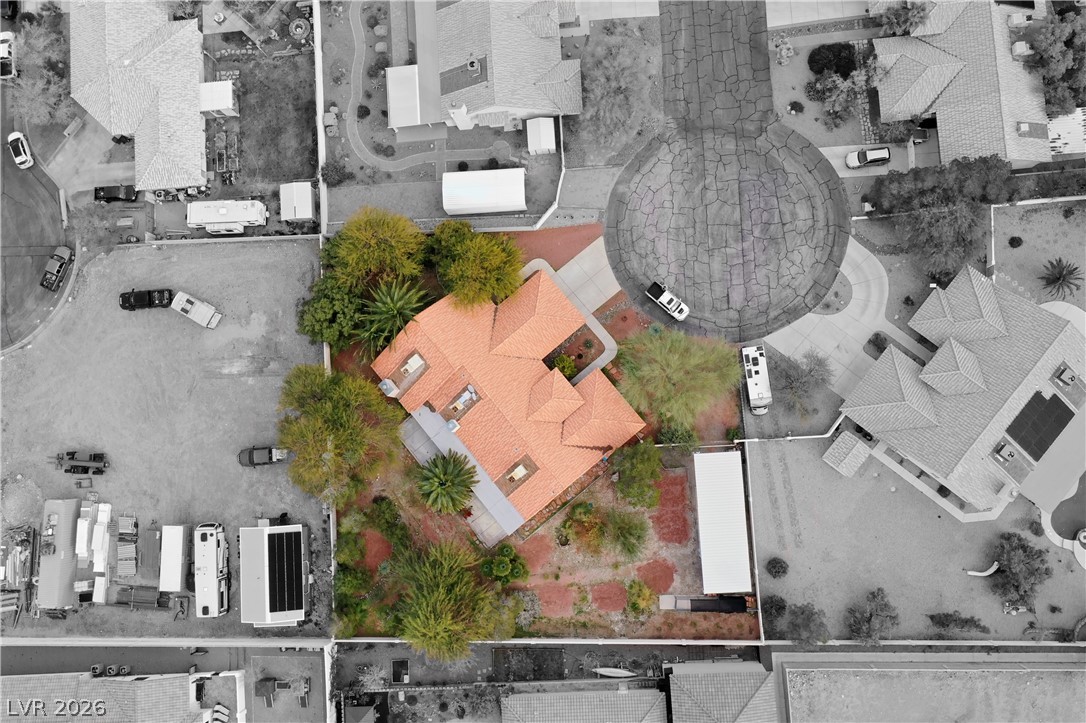 5935 N Campbell Road