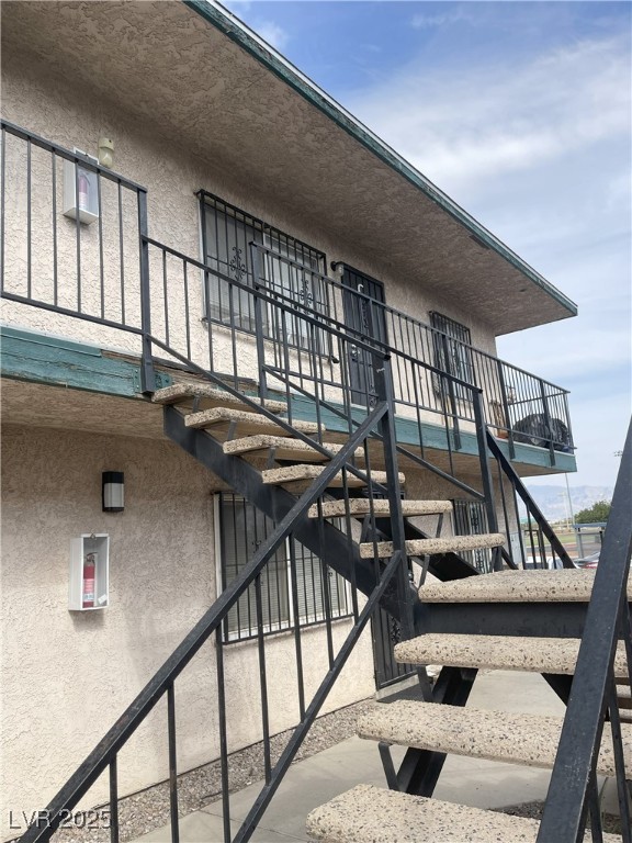 3429 E Cheyenne Avenue