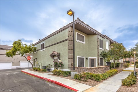 Townhouse For Sale - 10450 Gold Shadow Avenue<br/> Clark County, Las Vegas, NV 89129
