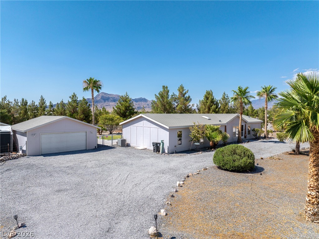 1640 N Woodchips Road