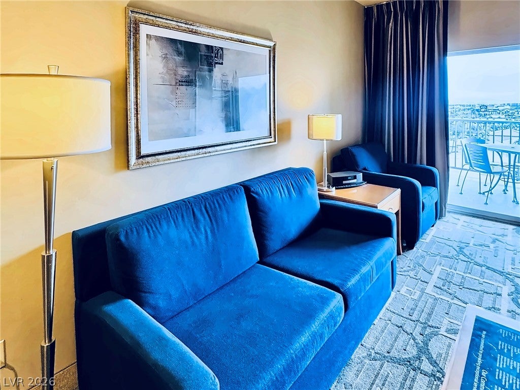 211 E Flamingo Road 714