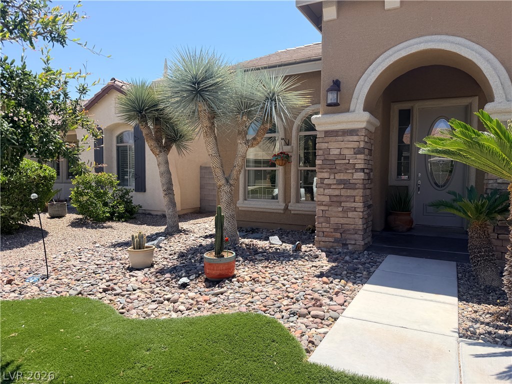 4937 Wayfaring Tree Avenue