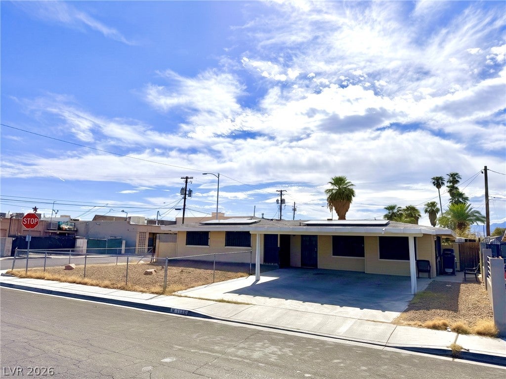 1101 Tamerack Avenue