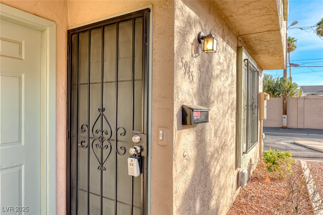 5945 Vegas Drive, Las Vegas, Nevada image 3