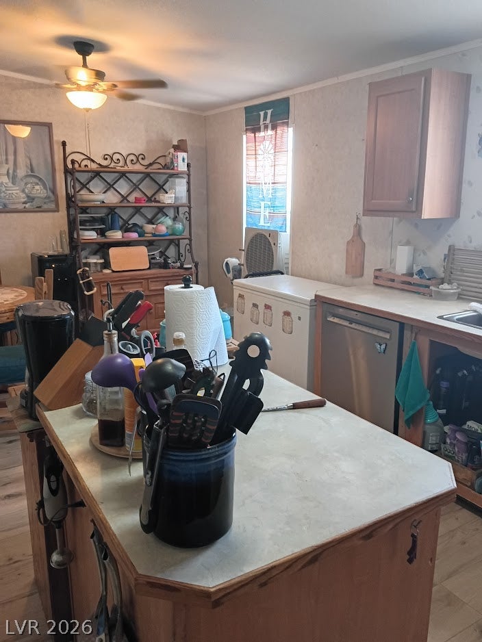 6440 N Park Retiro