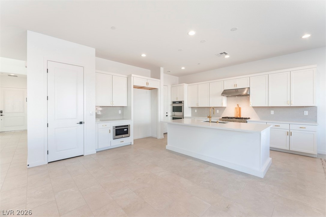 5912 Topaz Ledge Court