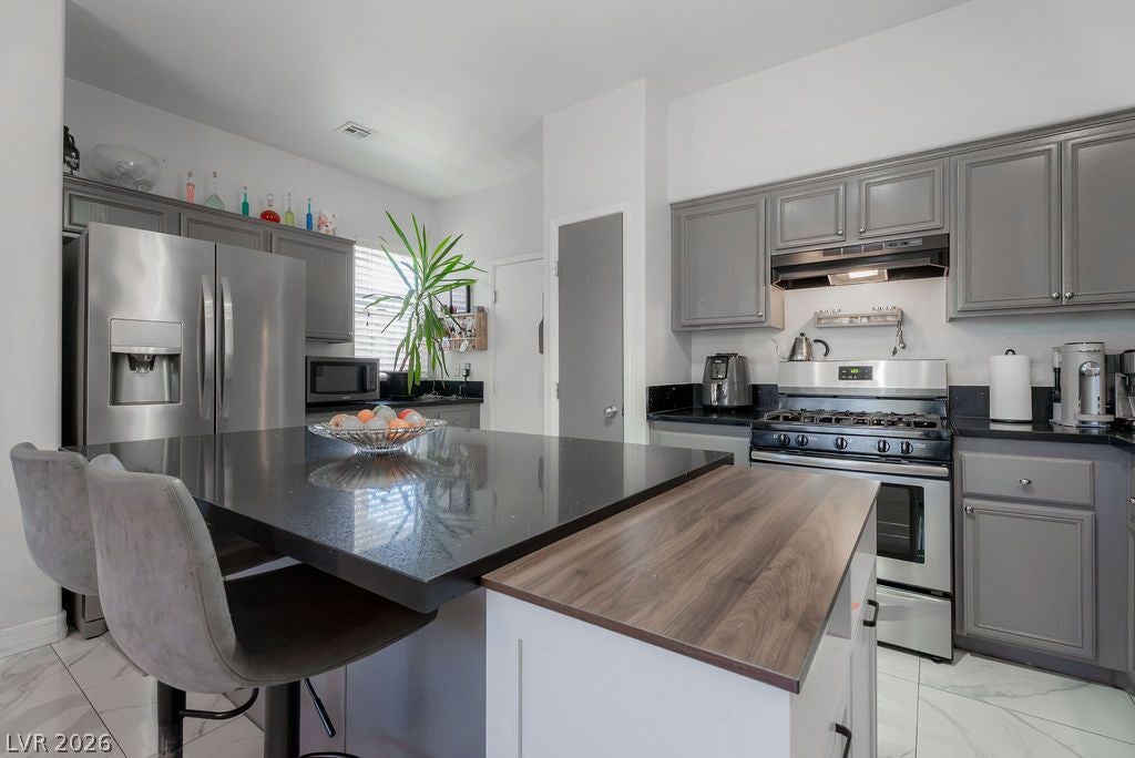 1426 Evening Song Avenue
