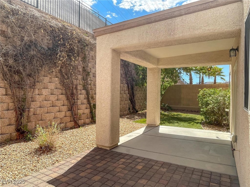 2772 Drummossie Drive, Henderson, Nevada image 33