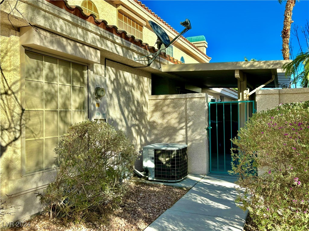 1024 Sun Wood Drive, Las Vegas, Nevada image 3