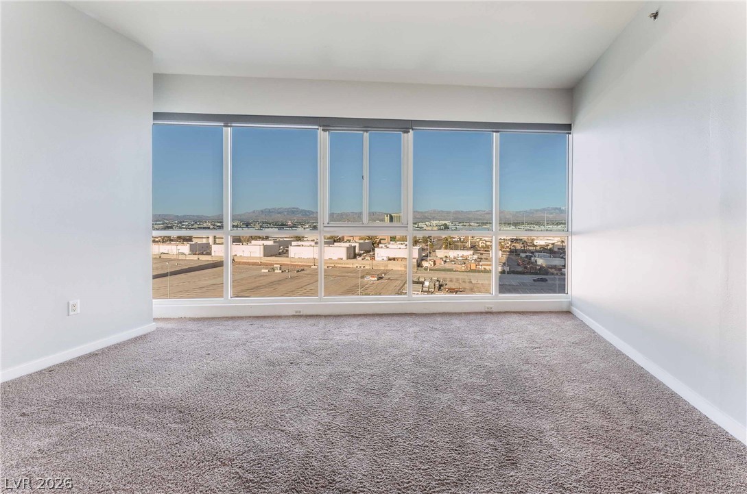 4575 DEAN MARTIN Drive 802