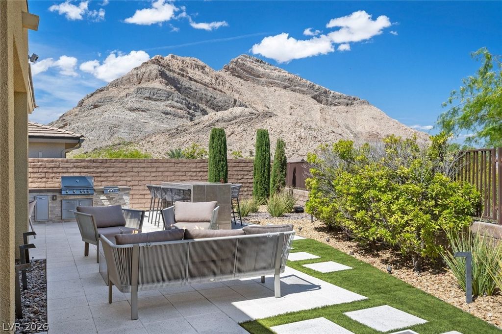 Photo of 3060 Full Lotus Drive, Las Vegas, NV 89138 (MLS # 2769345)