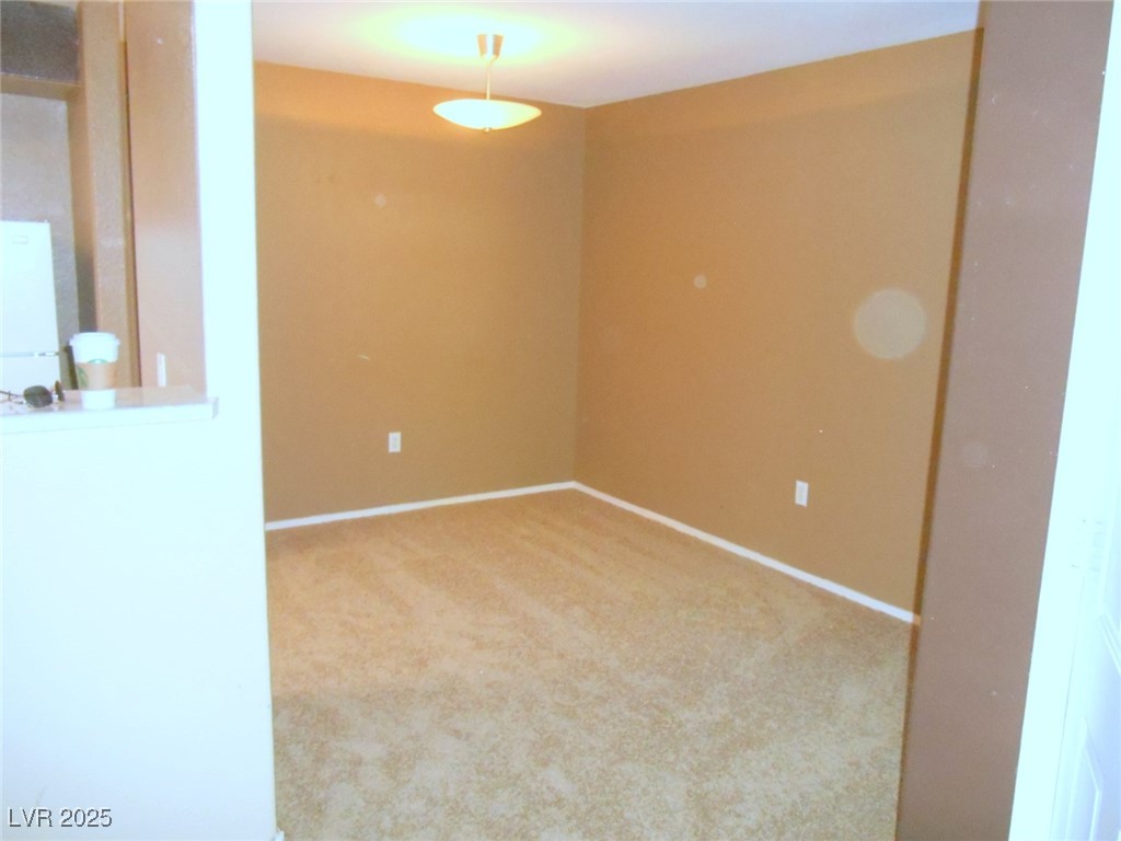 555 SILVERADO RANCH Boulevard 1073