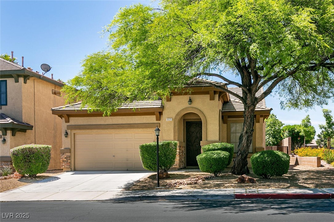 Las Vegas, Nevada 89143, United States, 3 Bedrooms Bedrooms, ,2 BathroomsBathrooms,Residential,Active,137168