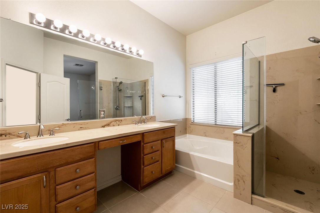 Las Vegas, Nevada 89143, United States, 3 Bedrooms Bedrooms, ,2 BathroomsBathrooms,Residential,Active,137168