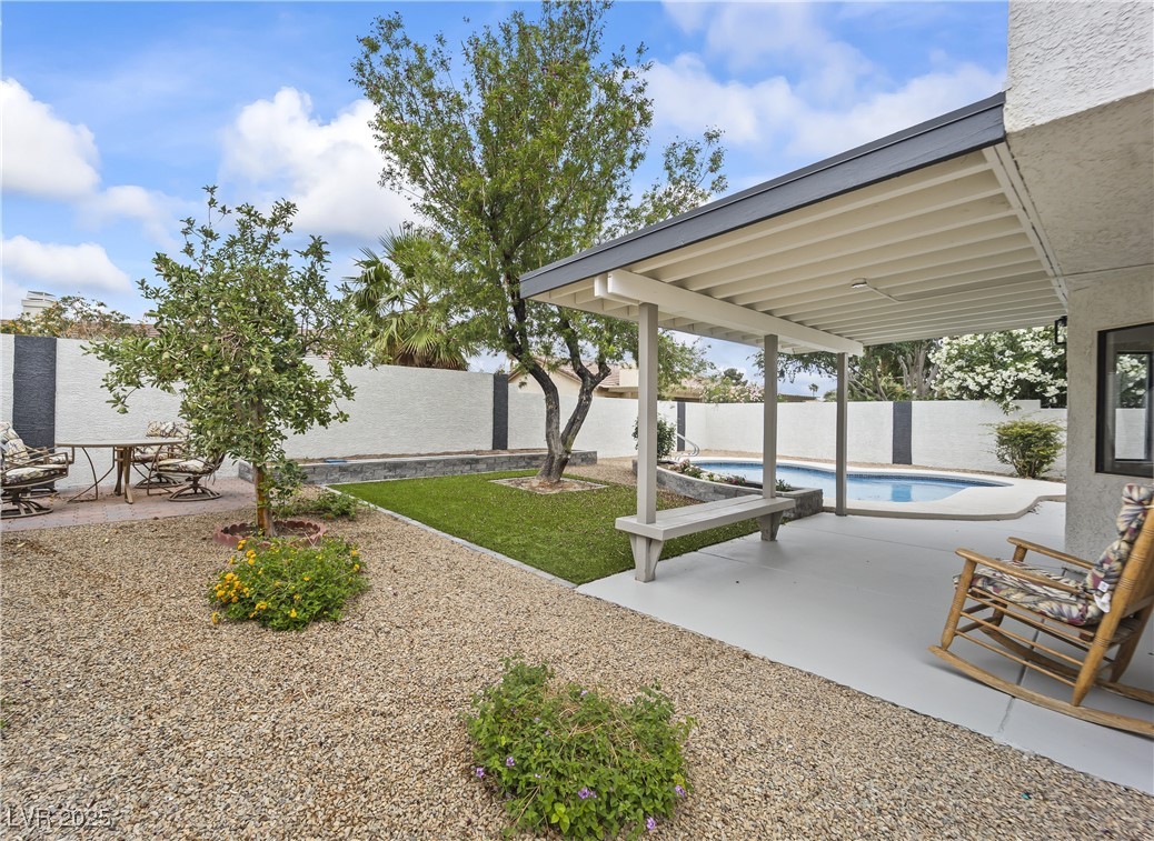 389 Umbria Way