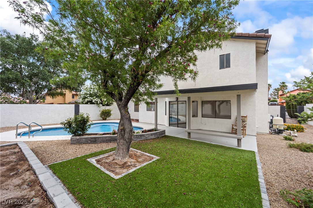 389 Umbria Way