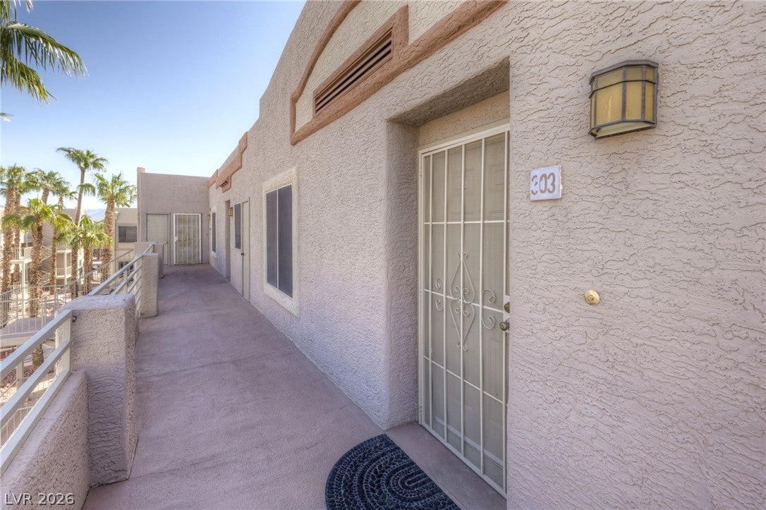 2060 Mesquite Lane 303
