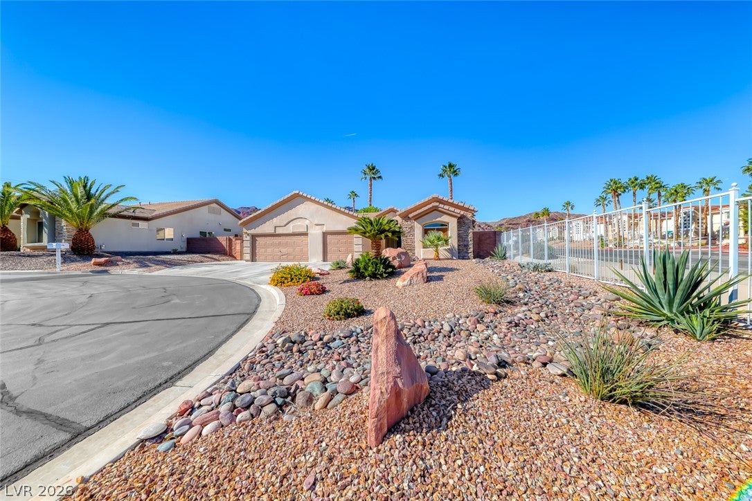 698 Magic Cove Court