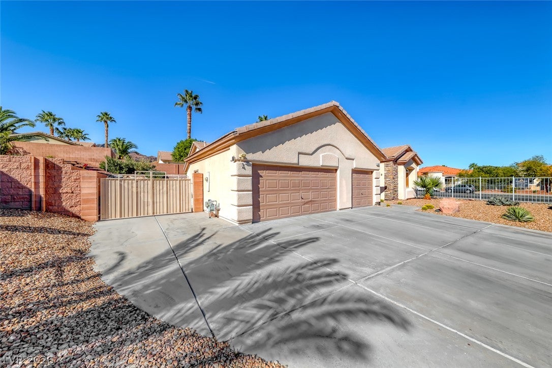 698 Magic Cove Court