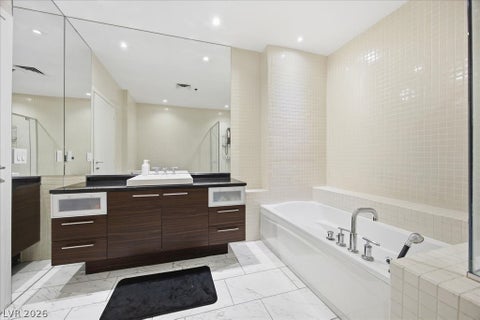 Tiny photo for 900 Las Vegas Boulevard #1215, Las Vegas, NV 89101 (MLS # 2781711)