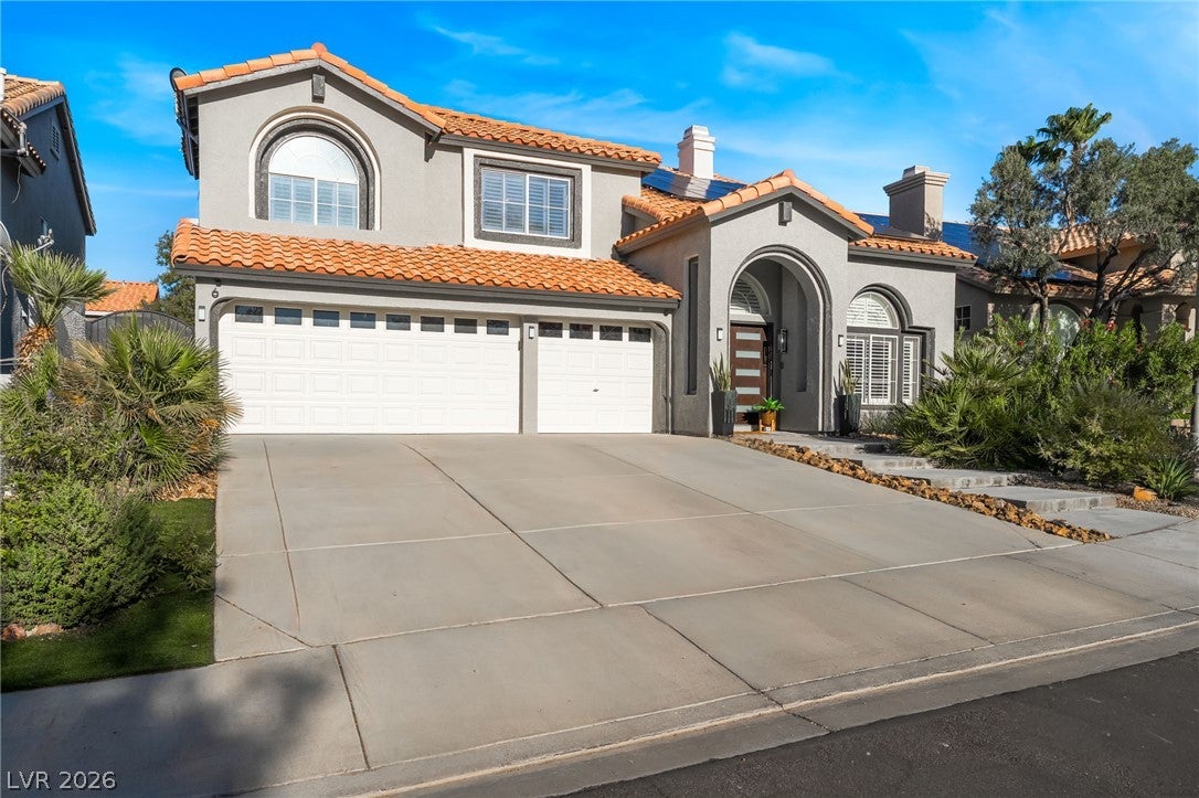 6 Oak Hollow Court