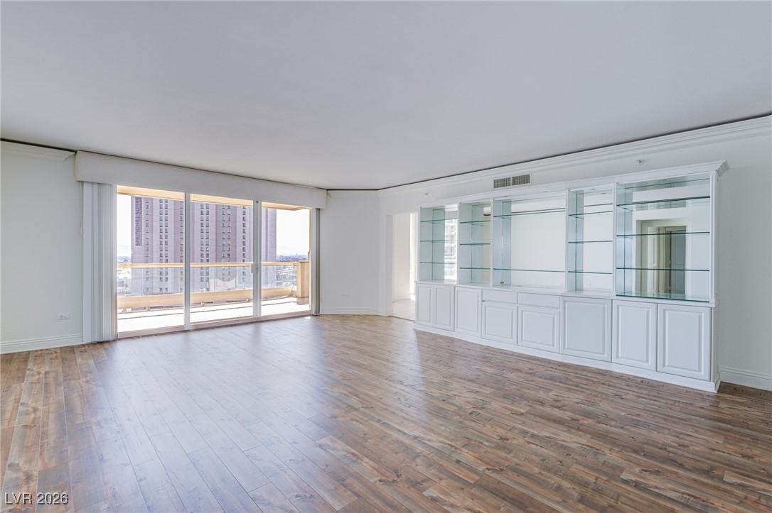 2877 Paradise Road 1203